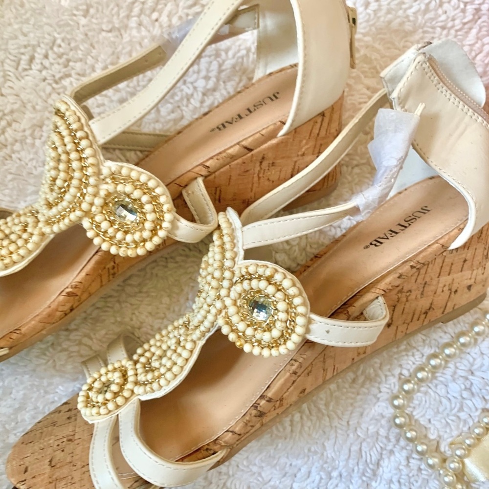 NWOT JustFab Tai Wedge Sandal